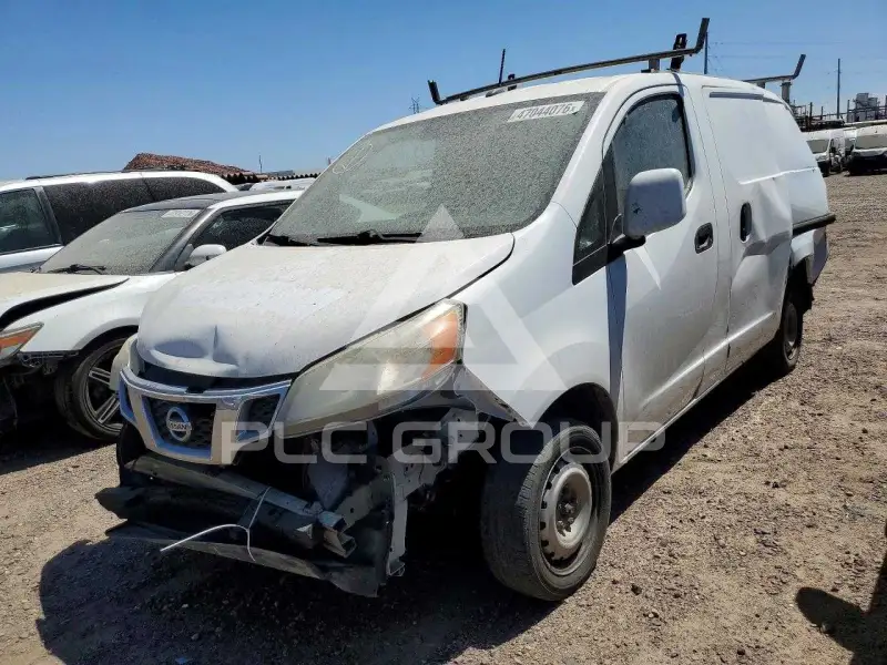 2015 Nissan NV фото