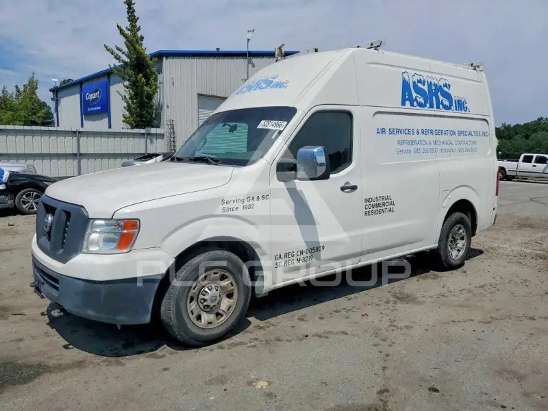 2015 Nissan NV photo