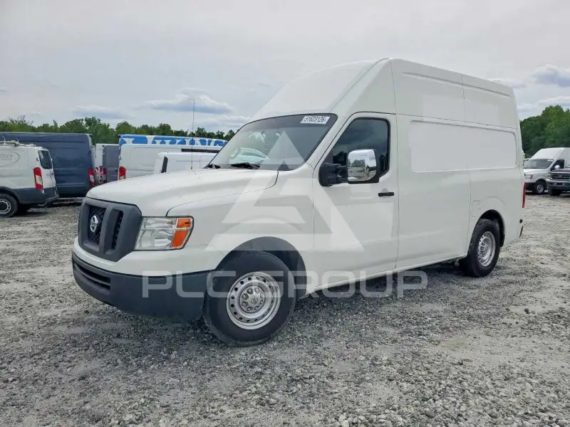 2015 Nissan NV фото