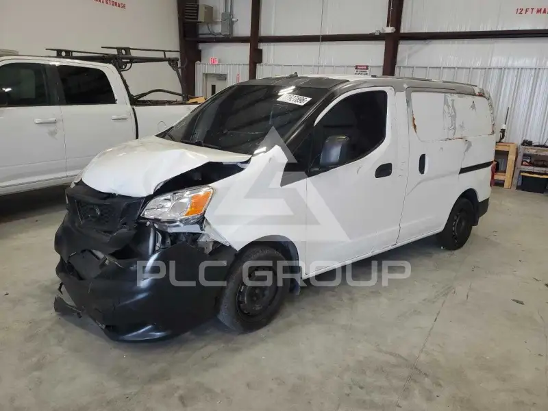 2015 Nissan NV фото