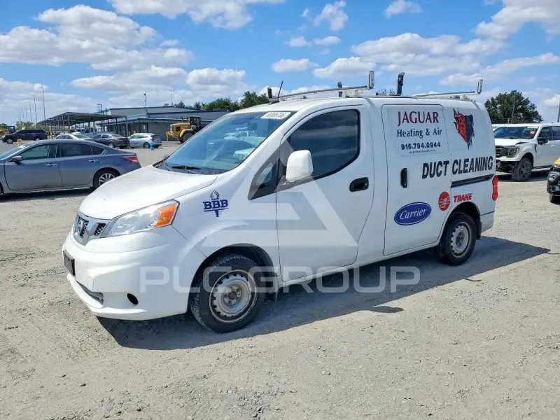 2015 Nissan NV фото