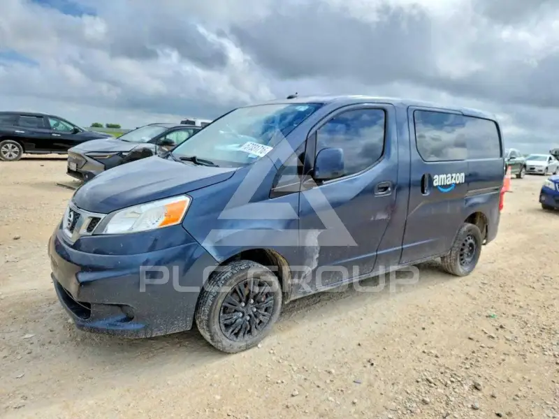 2015 Nissan NV фото