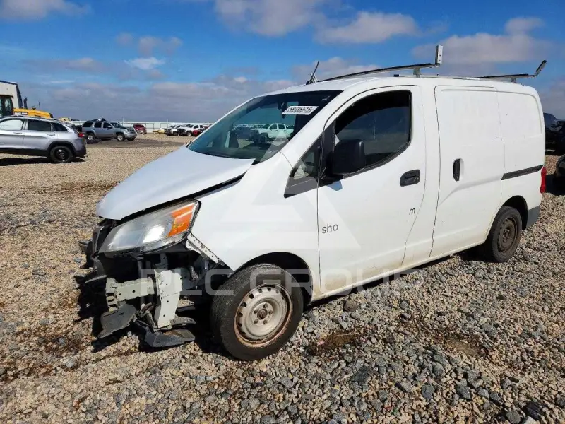 2015 Nissan NV photo