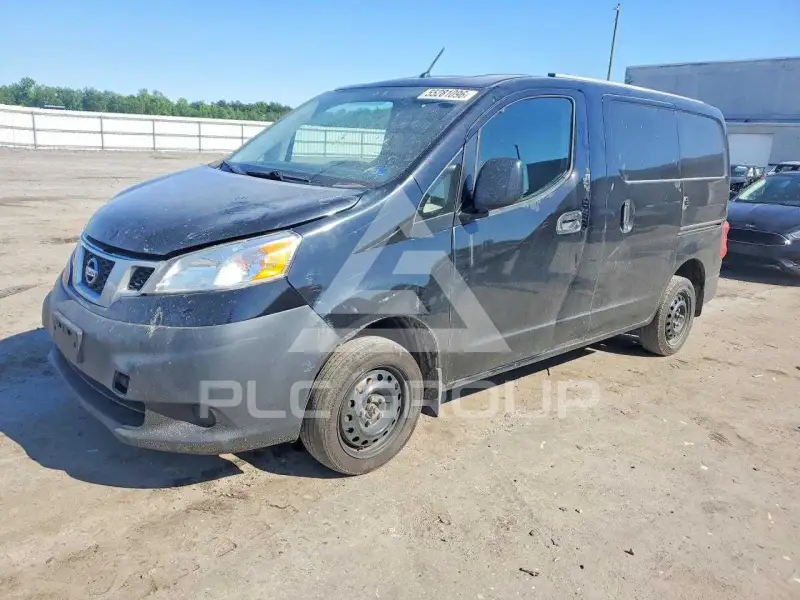 2015 Nissan NV photo
