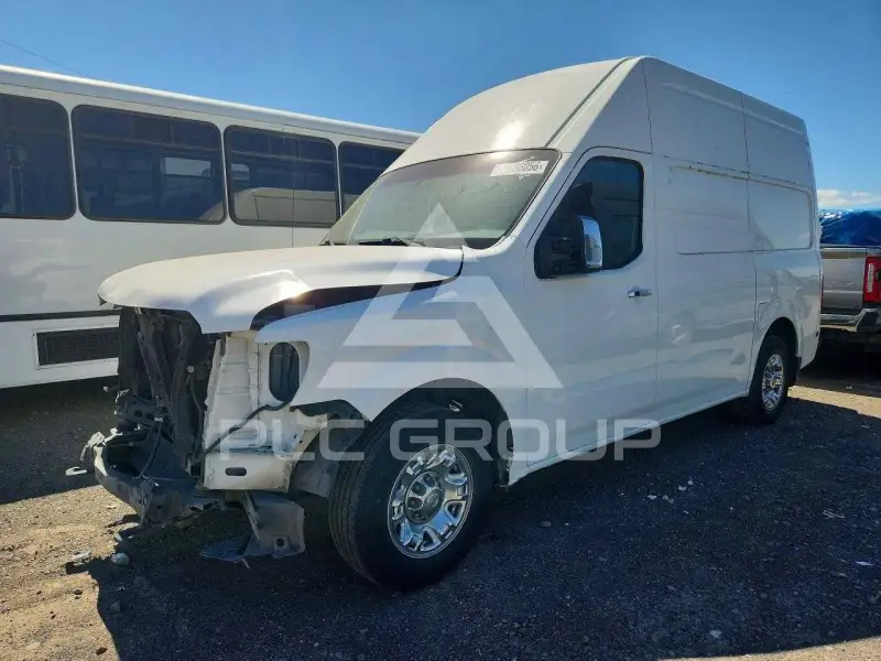 2015 Nissan NV фото