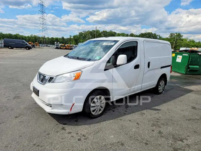 2015 Nissan NV photo