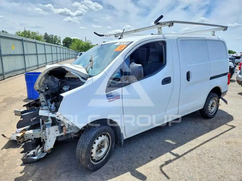 2015 Nissan NV фото