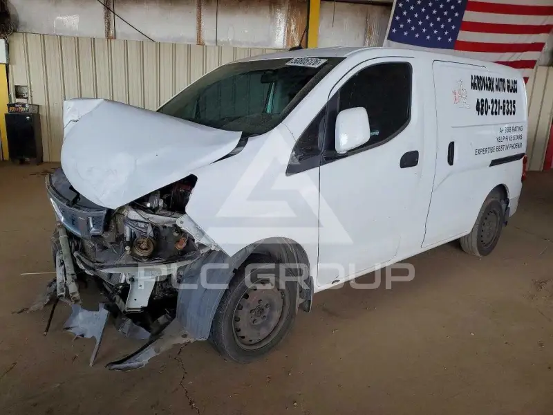 2015 Nissan NV фото