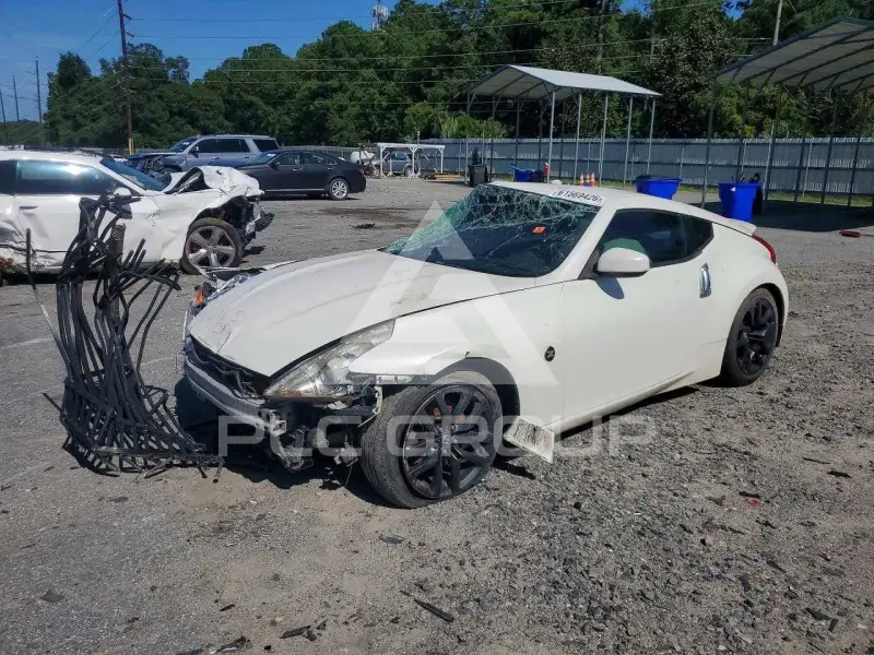 2015 Nissan 370Z фото