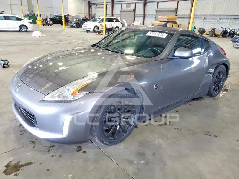 2015 Nissan 370Z фото