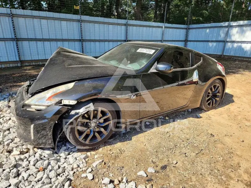 2015 Nissan 370Z фото