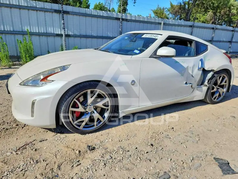 2015 Nissan 370Z фото