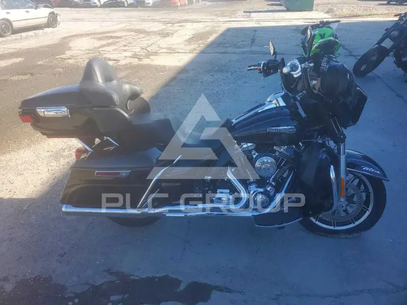 2015 Harley-Davidson  фото