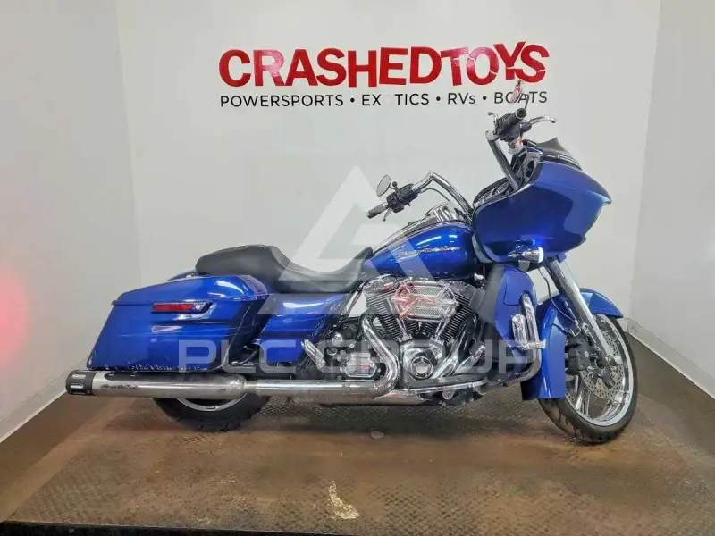 2015 Harley-Davidson FL photo
