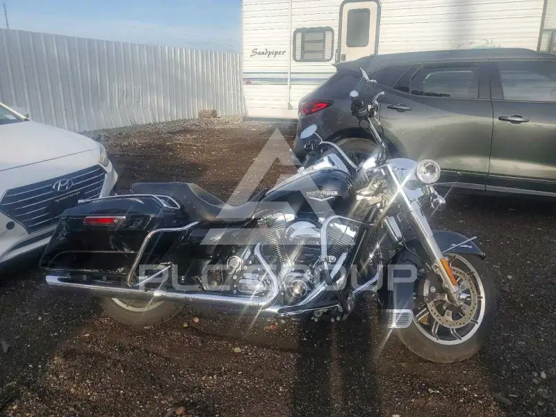2015 Harley-Davidson FL photo