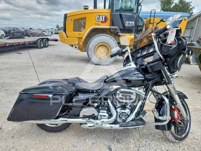 2015 Harley-Davidson FL photo