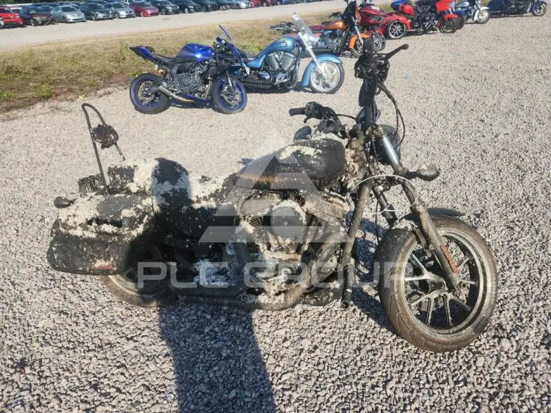2015 Harley-Davidson Sportster120 фото