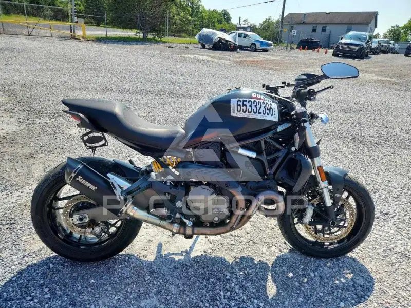 2015 Ducati Monster photo