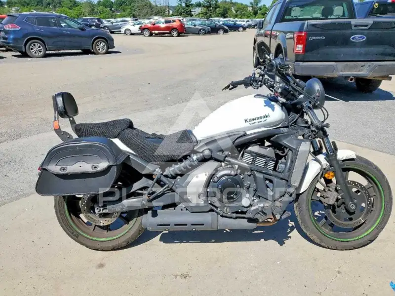 2015 Kawasaki Ninja650 photo