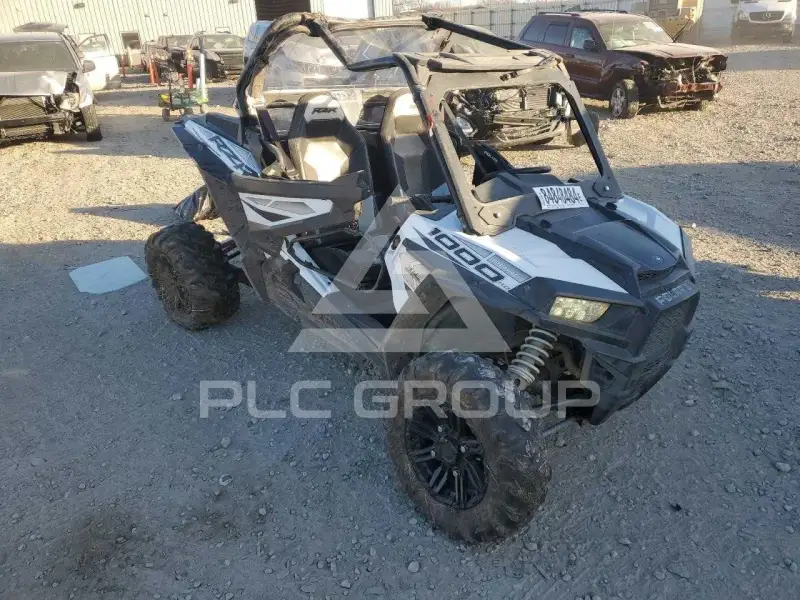 2015 Polaris  фото