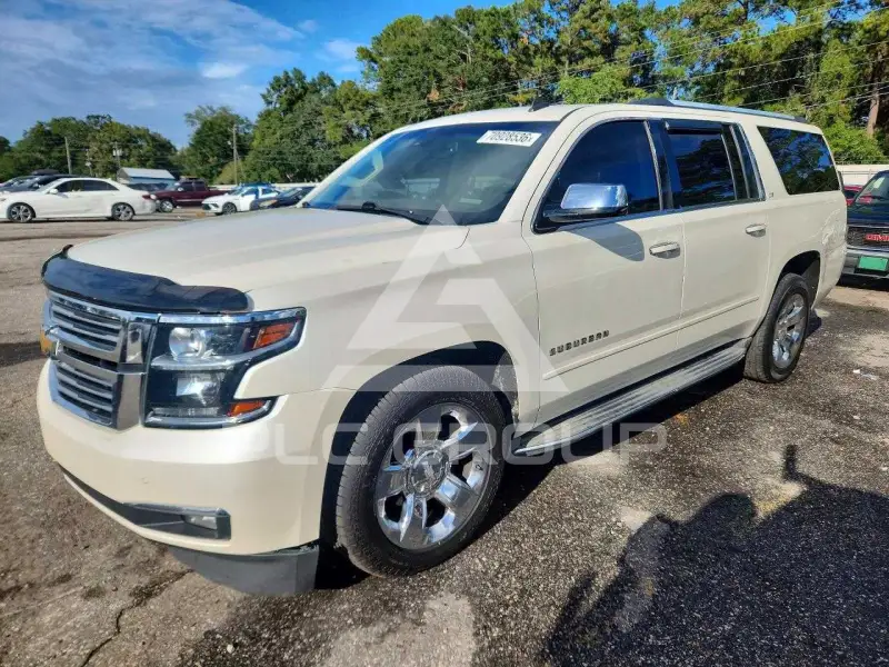 2015 Chevrolet Suburan photo
