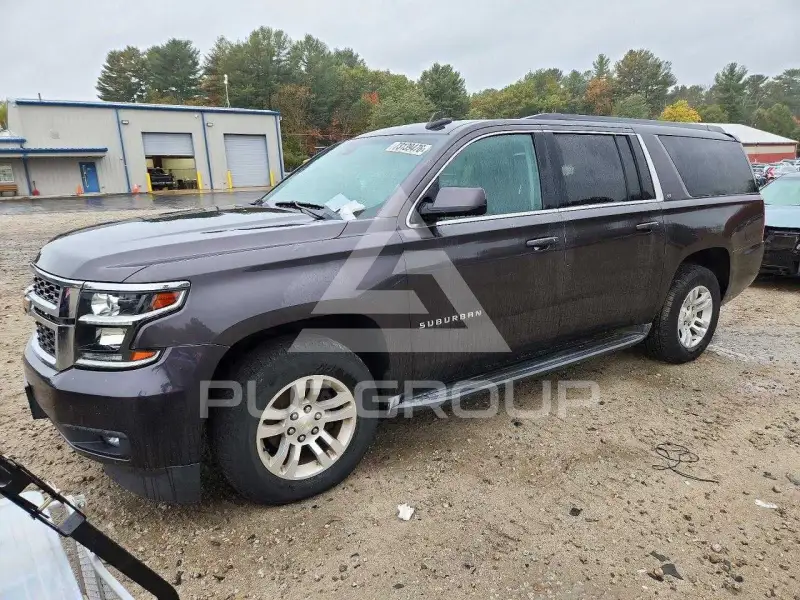 2015 Chevrolet Suburan photo