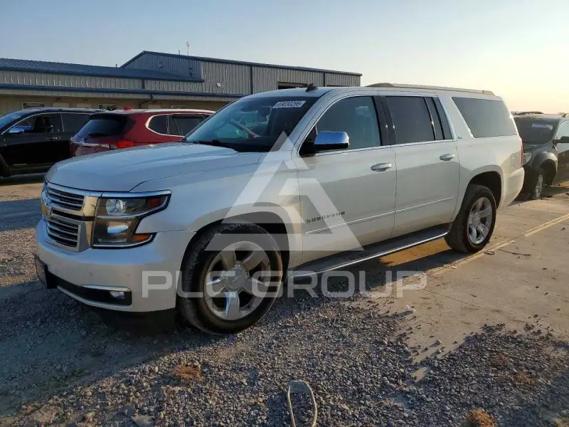 2015 Chevrolet Suburan photo