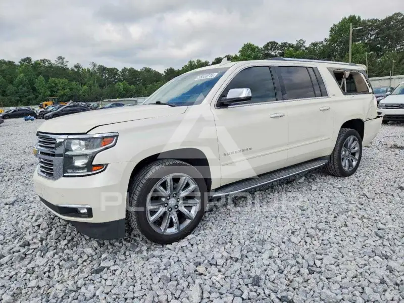 2015 Chevrolet Suburan photo
