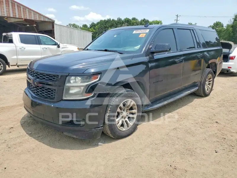 2015 Chevrolet Suburan photo
