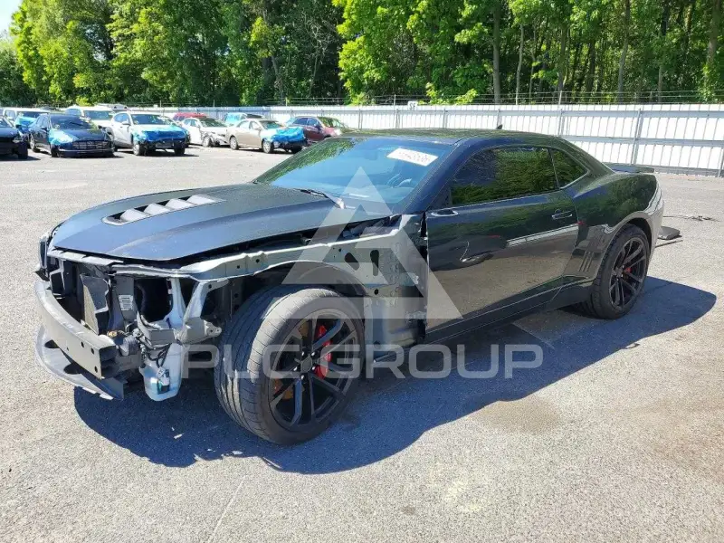 2015 Chevrolet Camaro фото