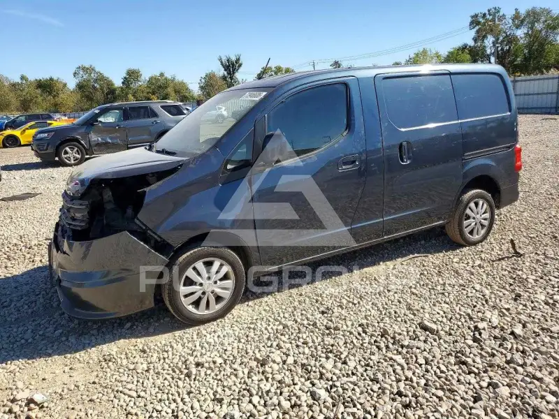 2015 Chevrolet Express photo