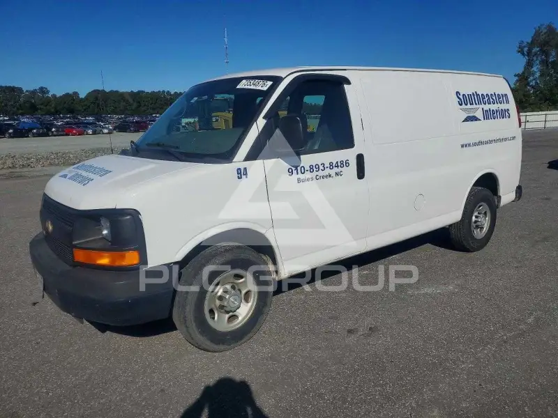 2015 Chevrolet Express фото