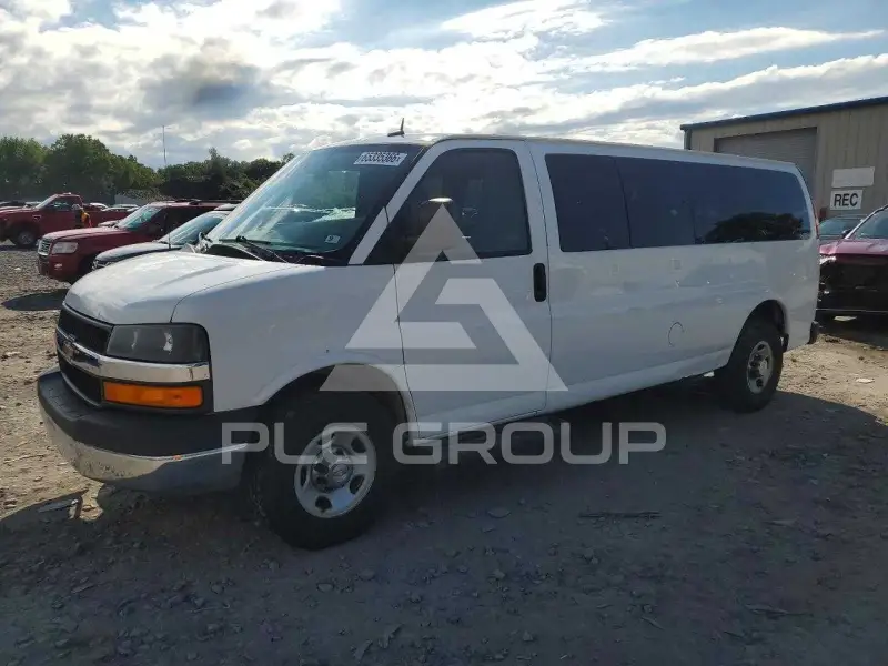 2015 Chevrolet Express фото