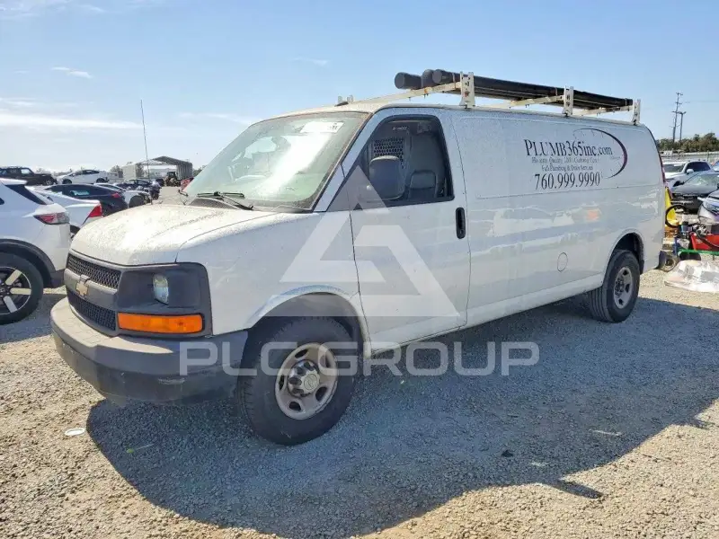 2015 Chevrolet Express фото