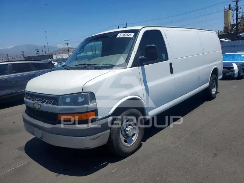 2015 Chevrolet Express фото