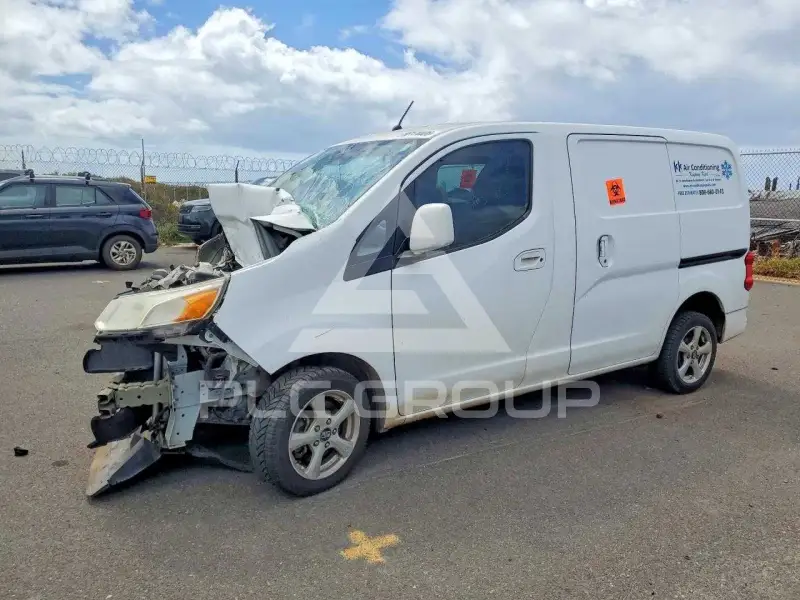 2015 Chevrolet Express photo