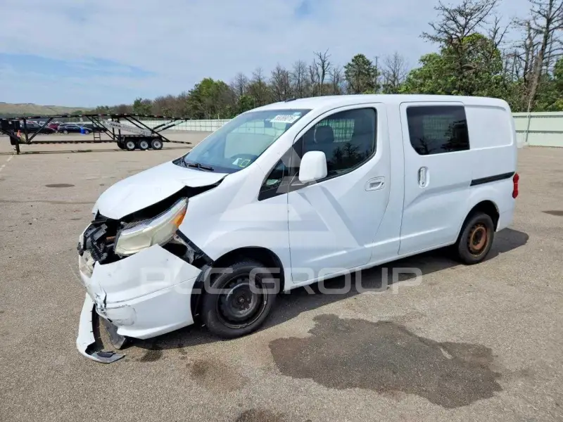 2015 Chevrolet Express photo