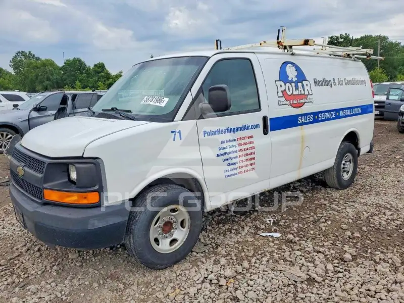 2015 Chevrolet Express photo