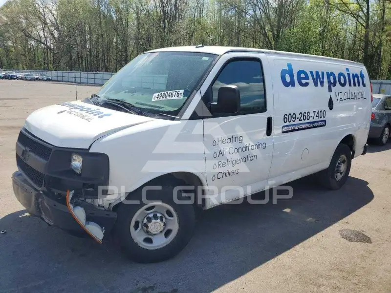 2015 Chevrolet Express photo