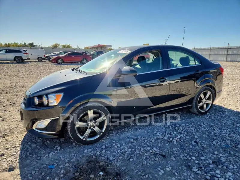 2015 Chevrolet Sonic photo