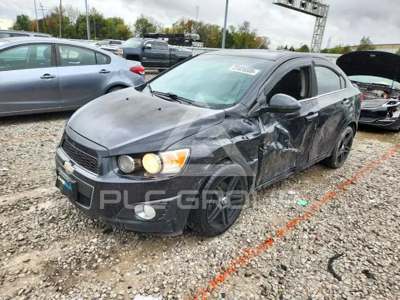 2015 Chevrolet Sonic фото