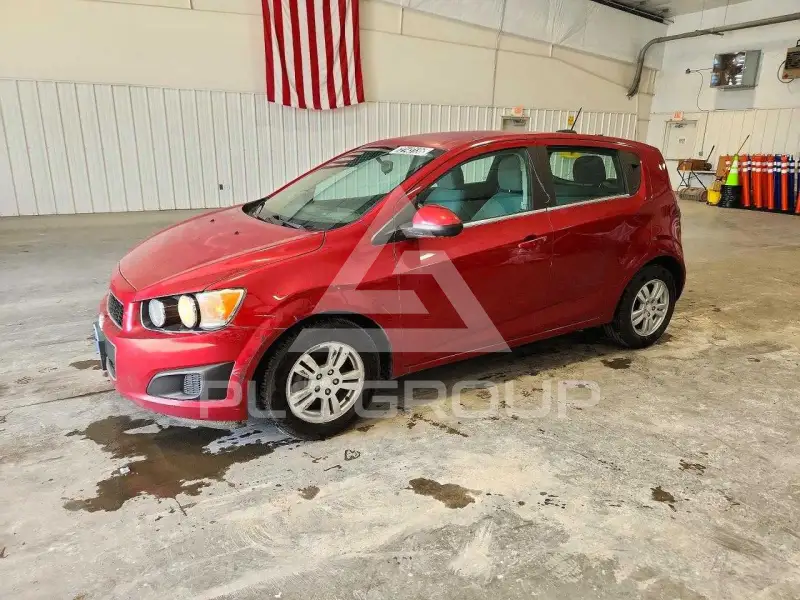 2015 Chevrolet Sonic фото