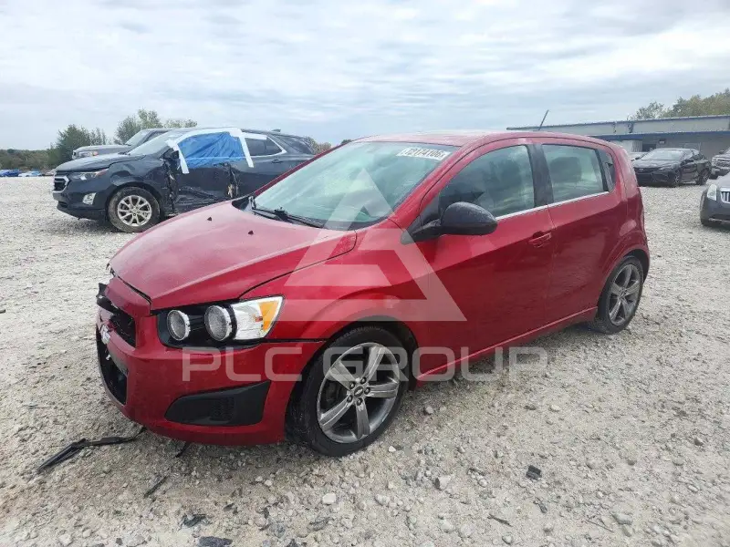 2015 Chevrolet Sonic photo