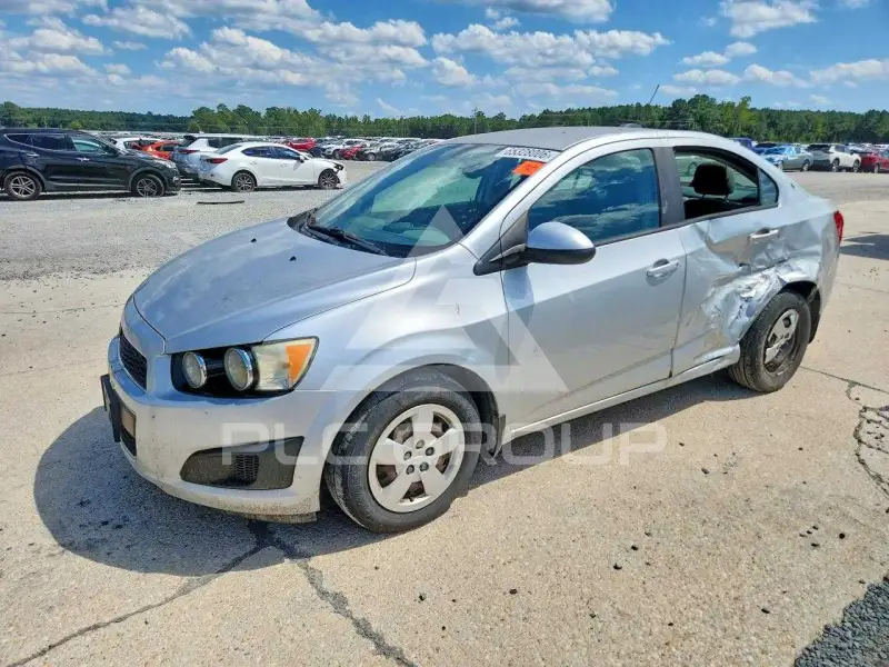 2015 Chevrolet Sonic фото