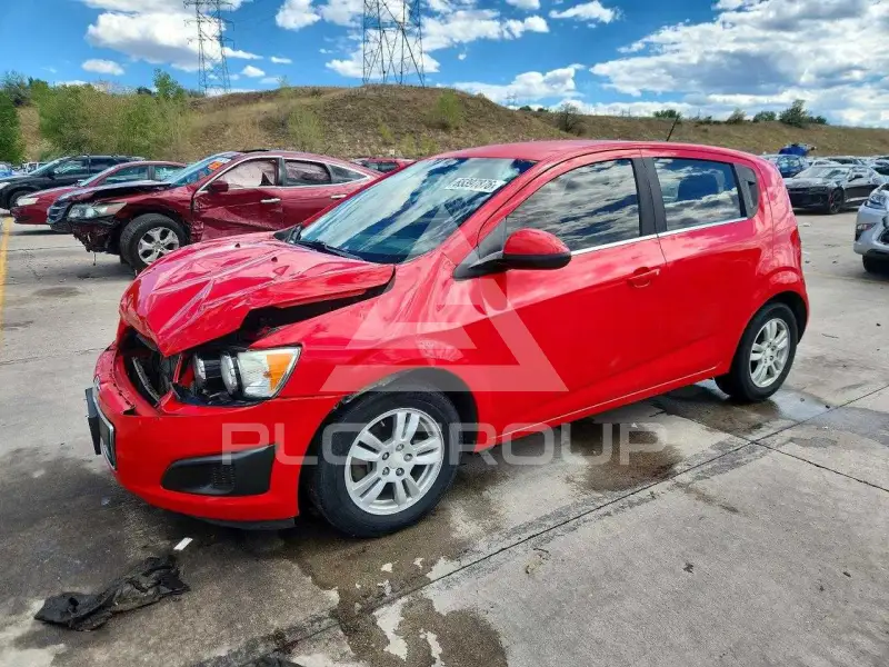 2015 Chevrolet Sonic фото