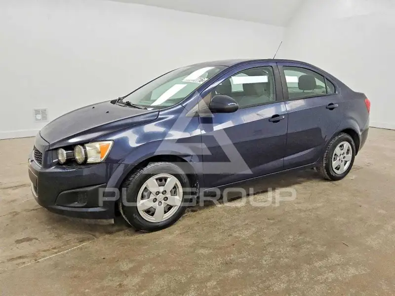 2015 Chevrolet Sonic photo