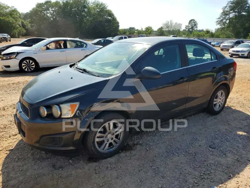2015 Chevrolet Sonic фото