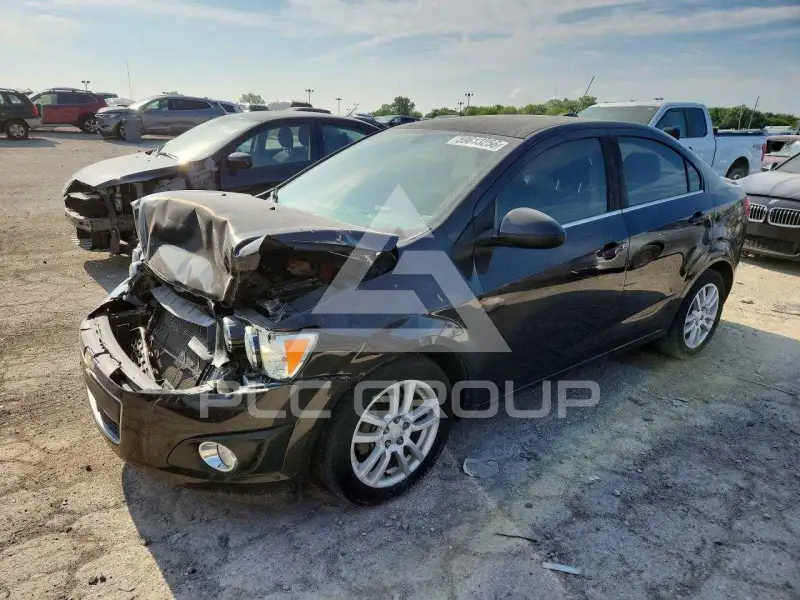 2015 Chevrolet Sonic фото