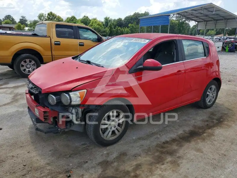 2015 Chevrolet Sonic фото