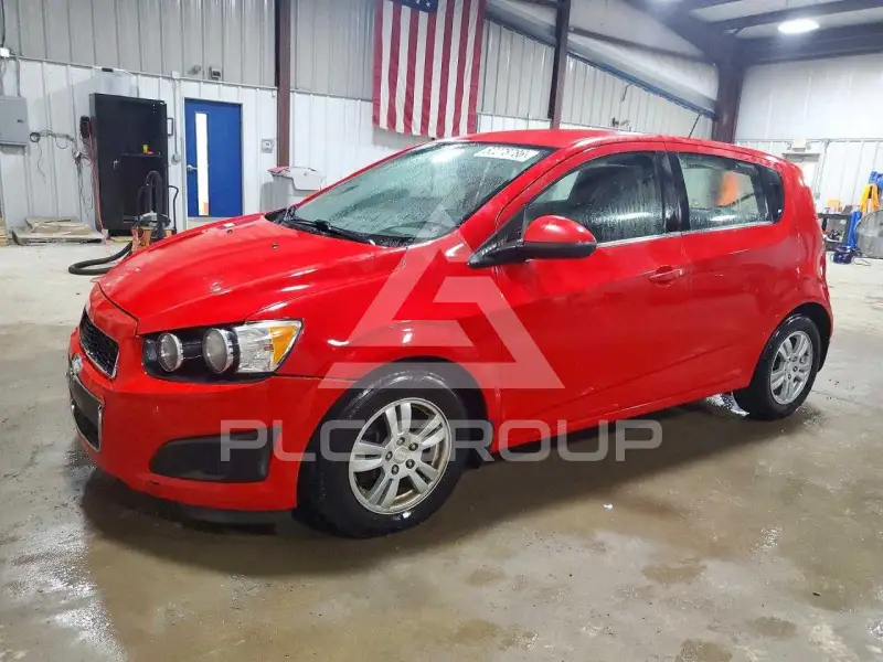 2015 Chevrolet Sonic фото